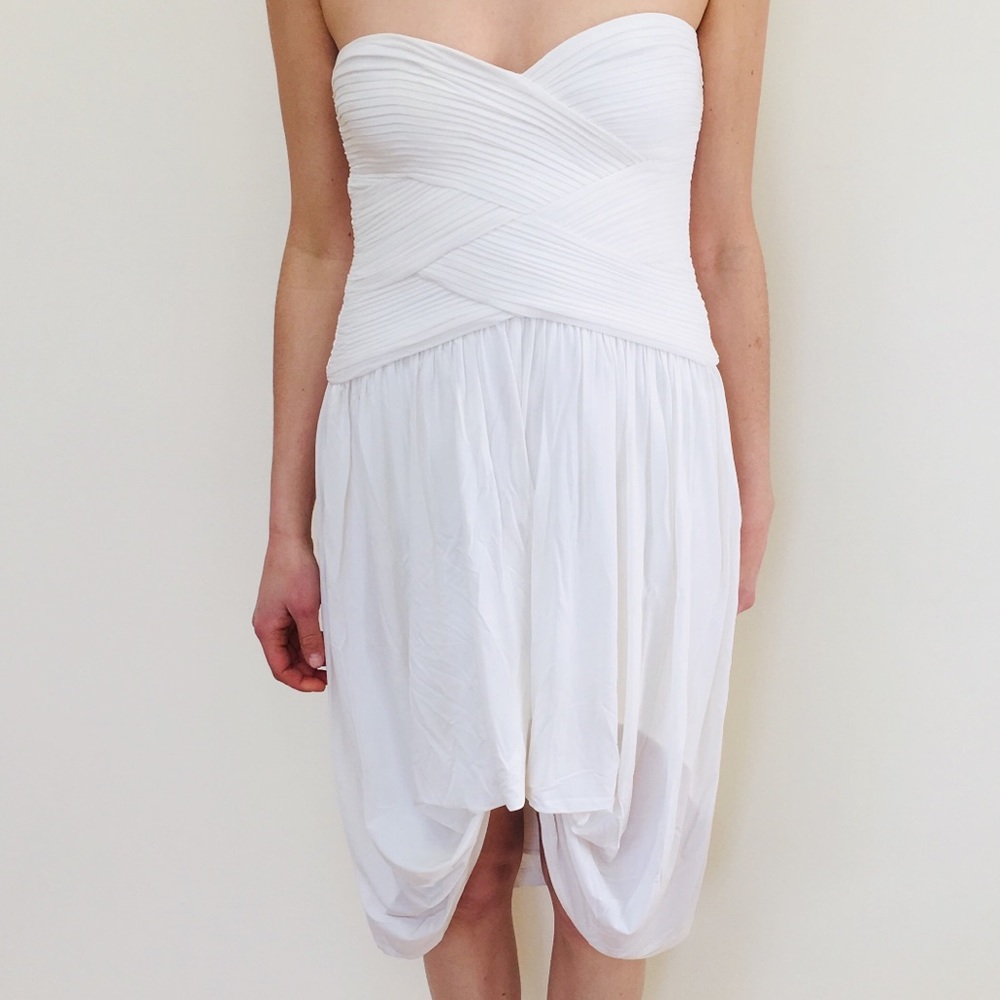 BCBGMAXAZRIA sweetheart white dress